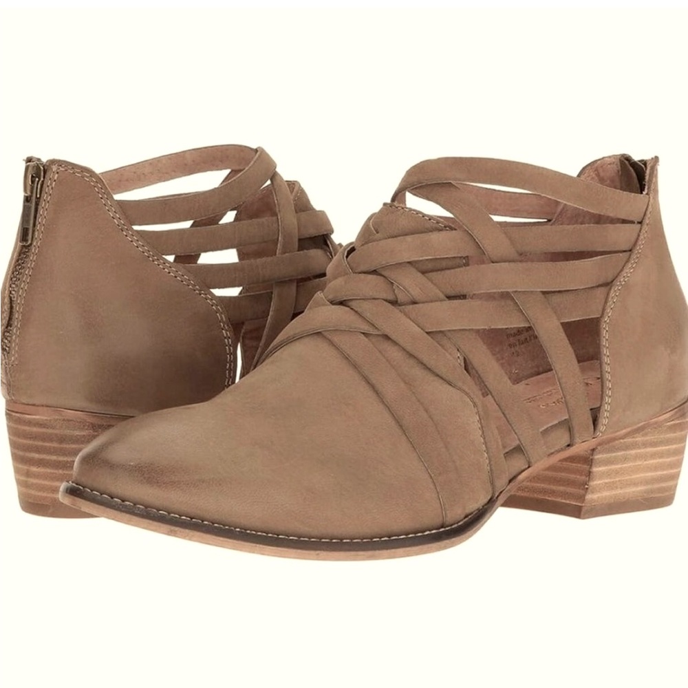Seychelles Genuine Leather So Blue Ankle Chelsea Bootie